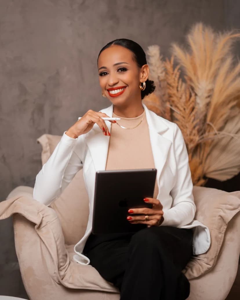 Dra. Nathalia Cavichiolli